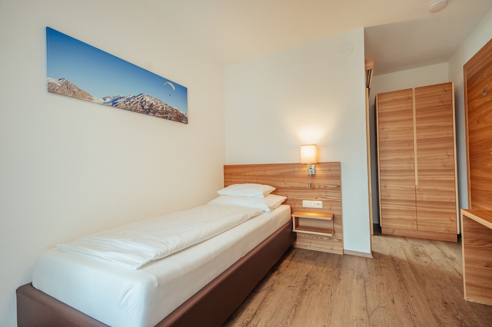 

Bari - Sesto - Hotel Gesser