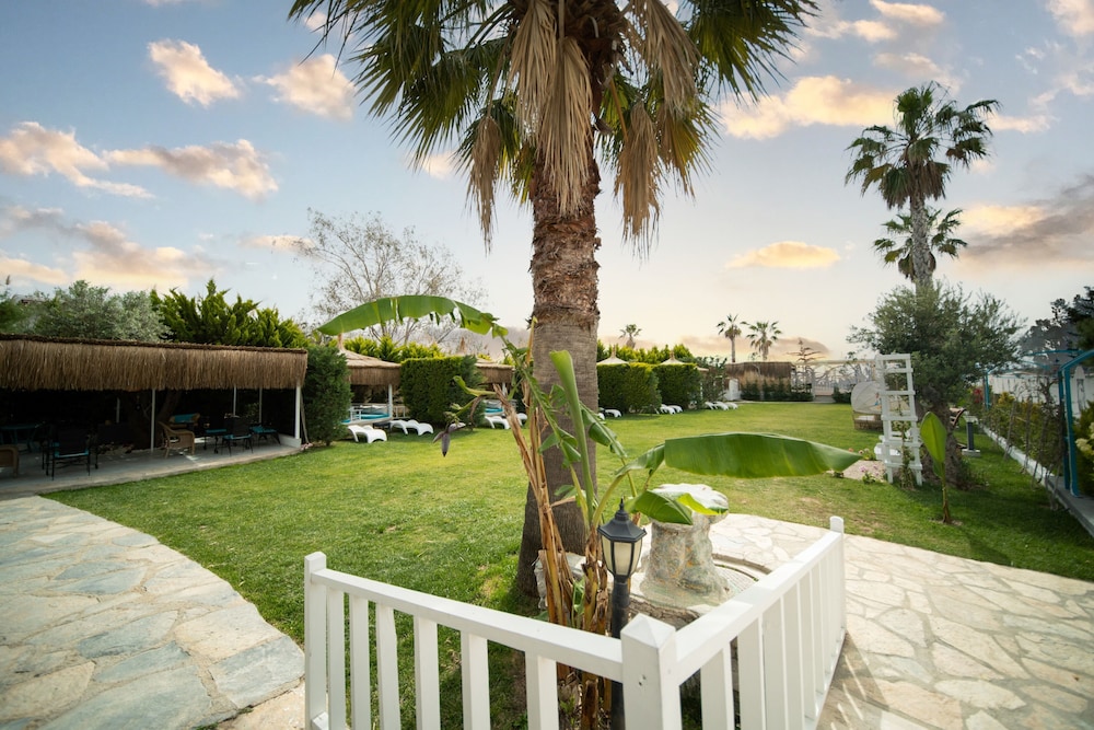

Milano - Turgutreis - Tiana Beach Resort - All Inclusive
