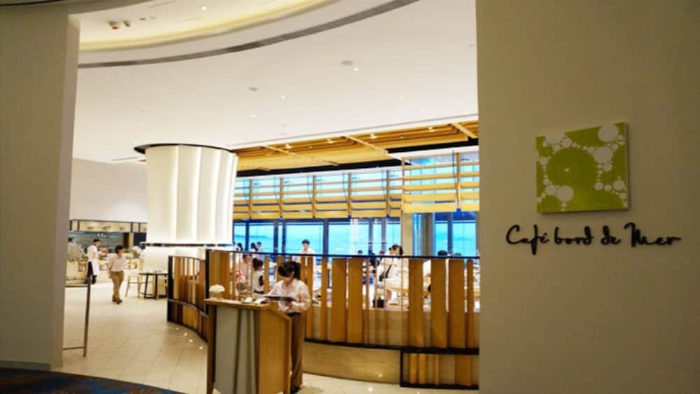 

Roma - Lantau Island - Auberge Discovery Bay Hong Kong