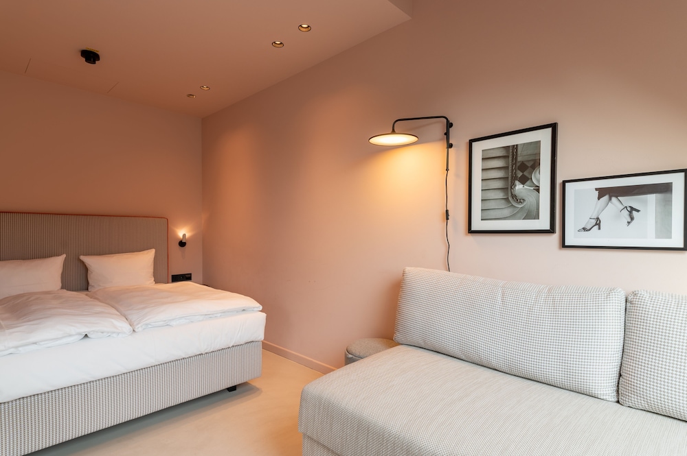

Ancona - Germering - MIANO Hotel & Bar