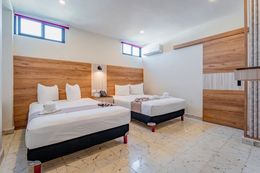 Mérida - Hotel Central Merida by Kavia