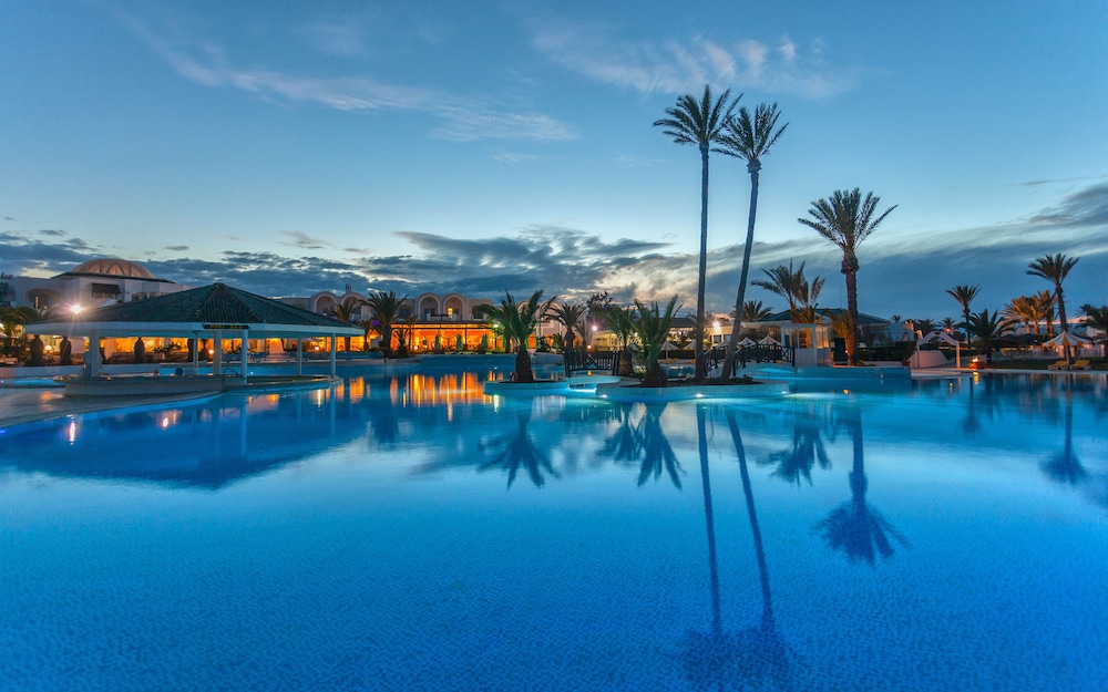 

Bologna - Mezraia - Djerba Holiday Beach