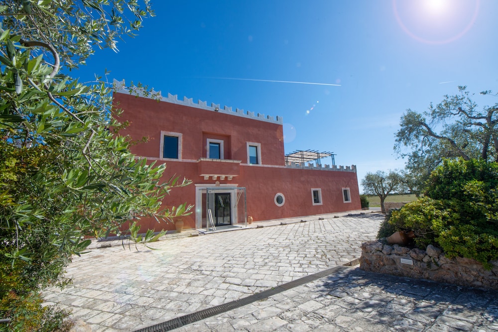 

Verona - Villanova di Ostuni - Grand Hotel Masseria Santa Lucia