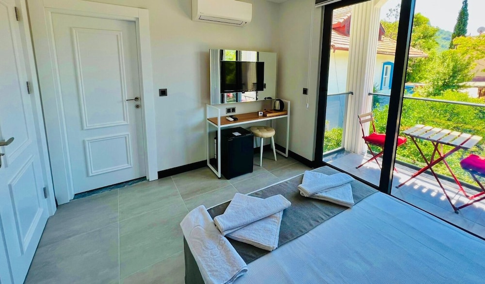 

Bologna - Kemer - EURONOVA HOTEL & SUiTES