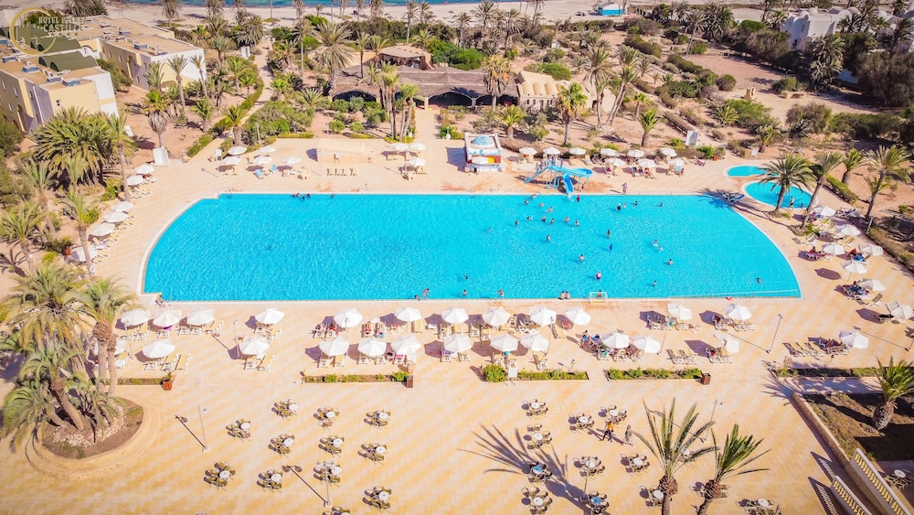 

Milano - Aghīr - Djerba Castille
