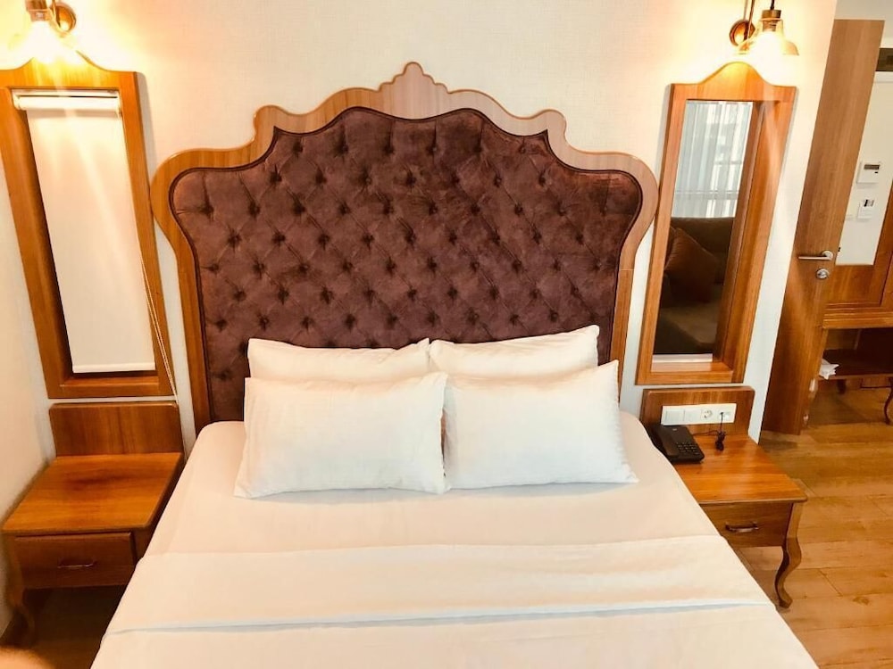 

Catania - Istanbul - The Meretto Hotel Istanbul Old City