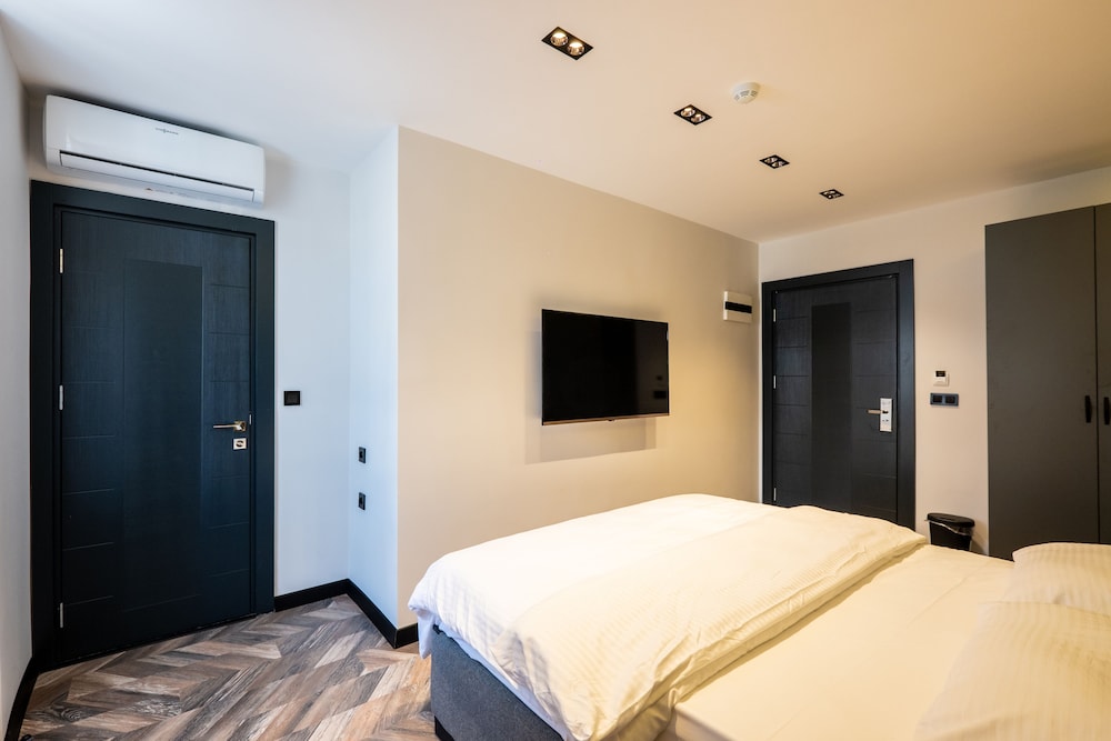 

Bologna - Lara - Angelo Coffee Suites
