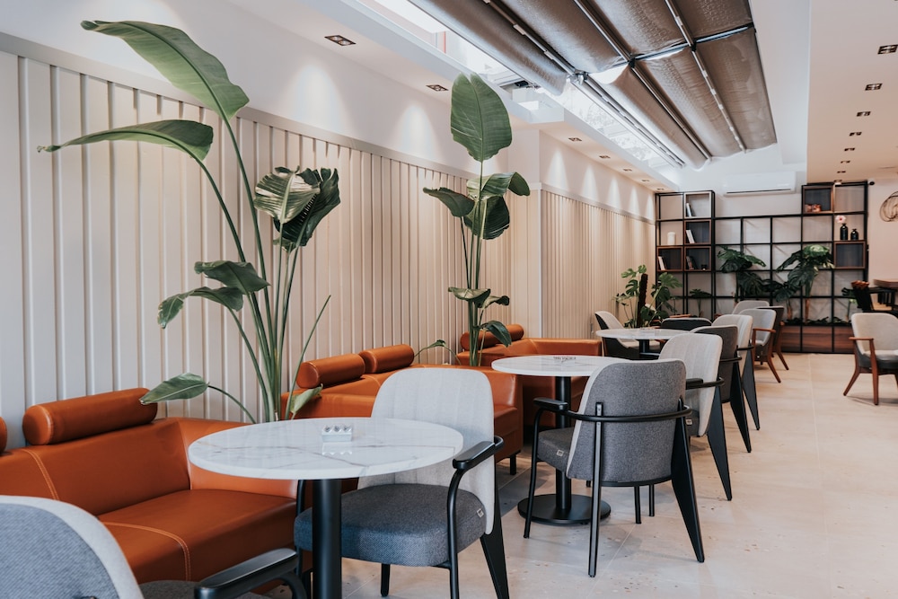 

Bologna - Lara - Angelo Coffee Suites