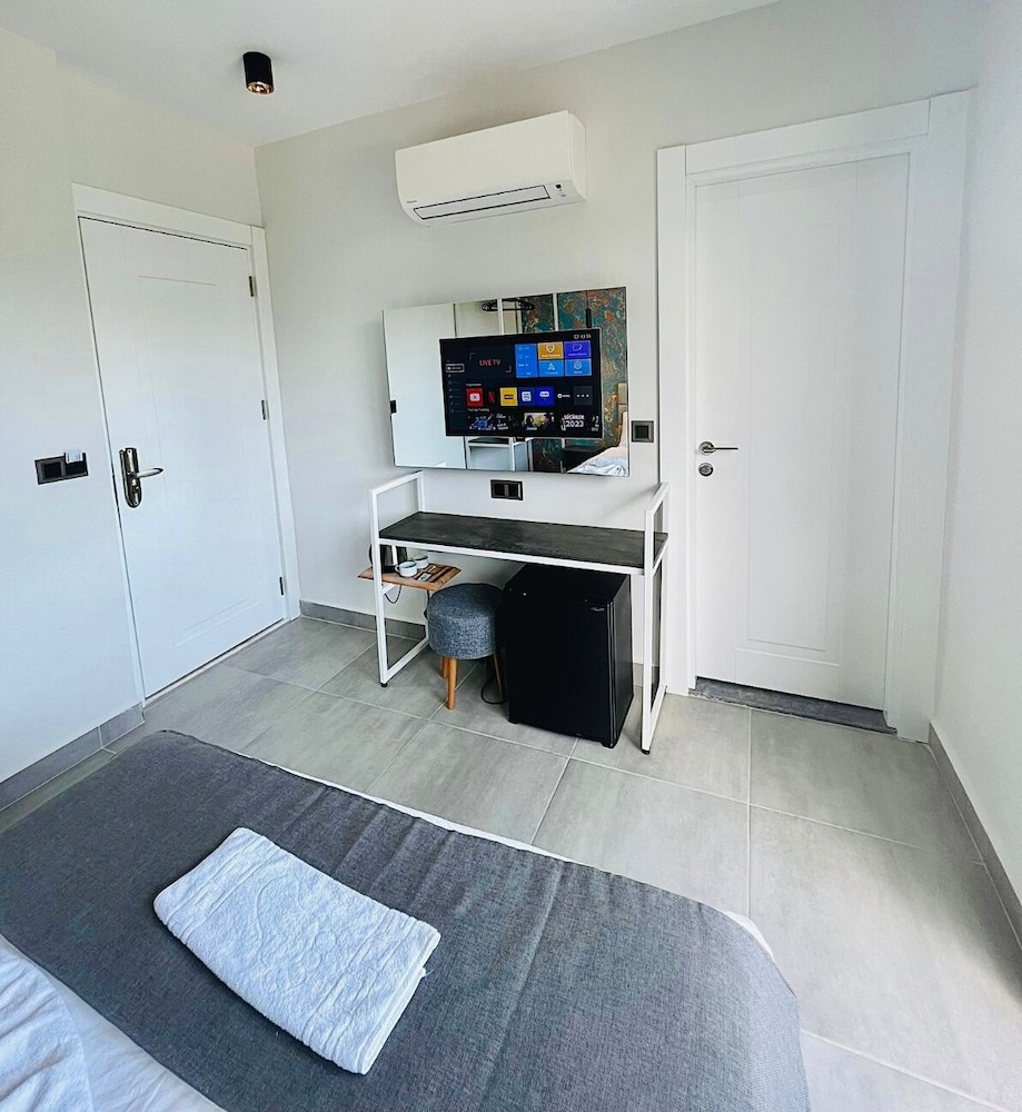 

Roma - Kemer - EURONOVA HOTEL & SUiTES
