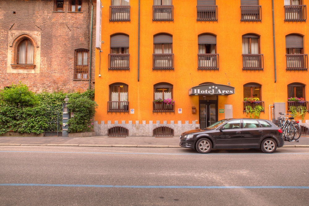 

Napoli - Lambrate - Hotel Ares Milano