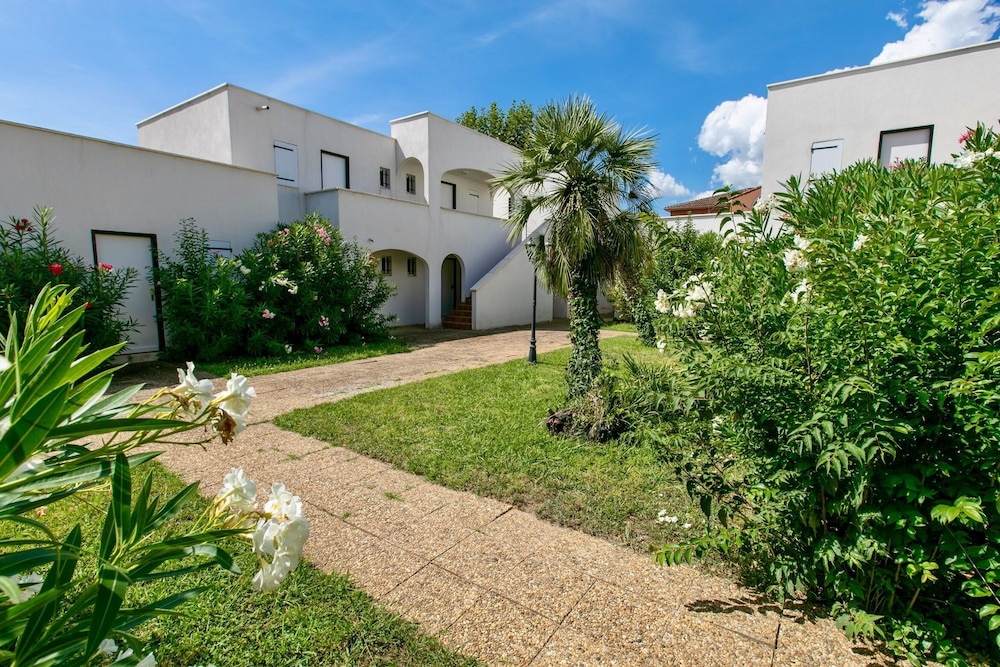 

Palermo - Cannes - Beach Cannes Bungalows