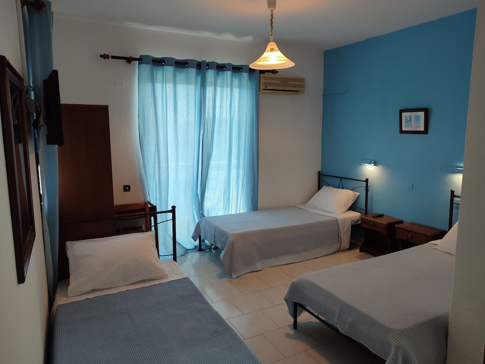 

Pisa - Koskinou - Dolphin Apartments