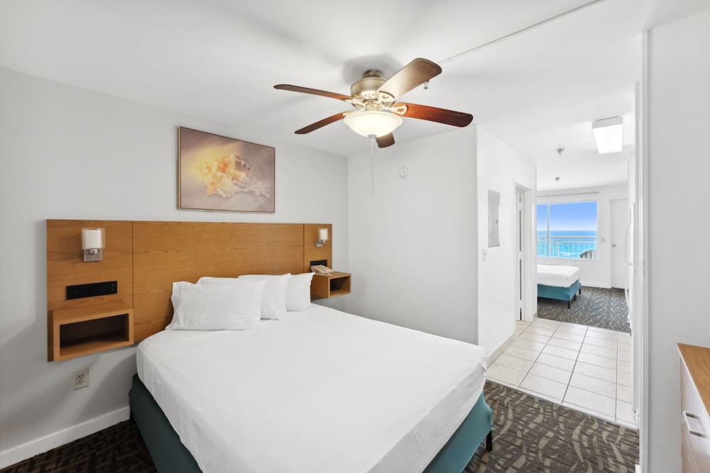 

Milano - Panama City Beach - Beach Tower Beachfront Hotel, a By The Sea Resort