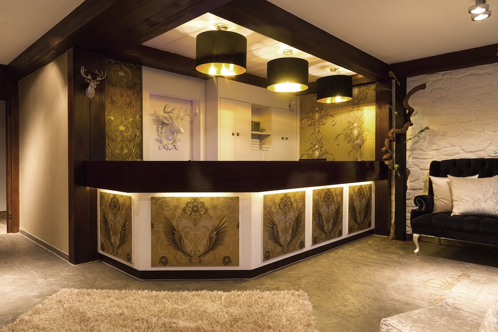 

Catania - Friedrichshafen - Hotel Hellers Twenty Four I -24h-Check-In-