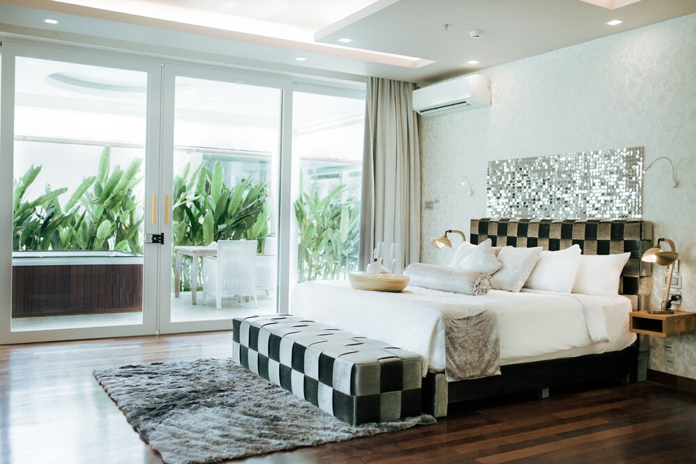 

Milano - Senggigi - Seven Secrets by Hanging Gardens