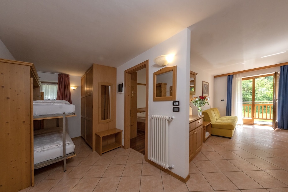 

Milano - Bellamonte - Residence Kristall- Fiemme Holidays