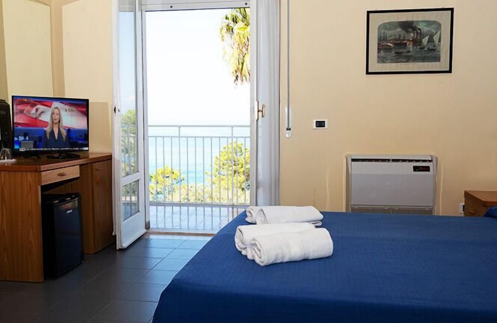 

Napoli - Diamante - Hotel Parthenius