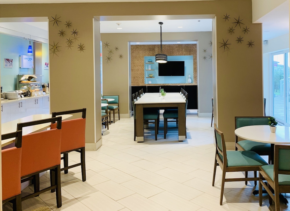 

Napoli - Nassau (Bahamas), Caraibi - Holiday Inn Express & Suites NASSAU