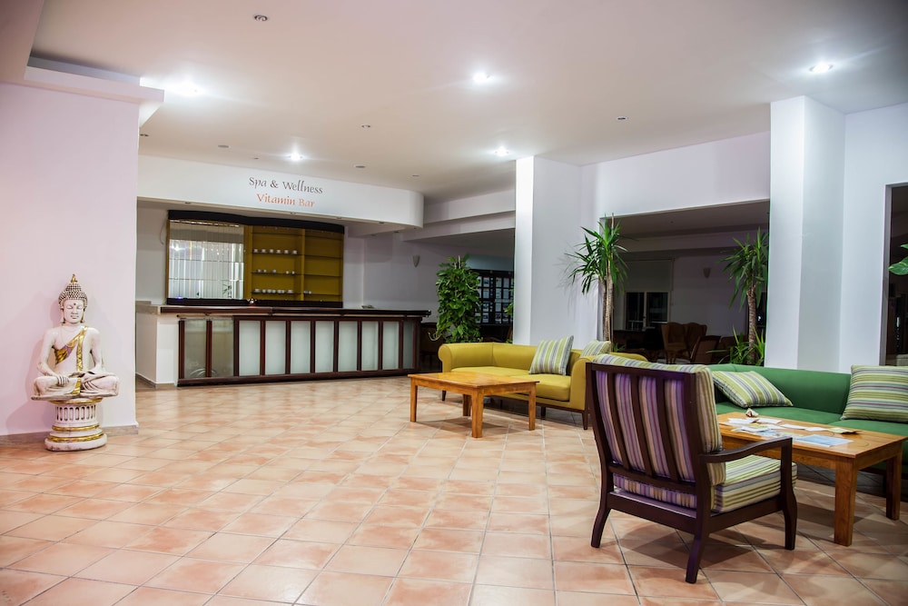 

Verona - Okurcalar - Lonicera World - All Inclusive