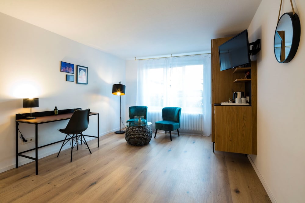 

Napoli - Lörrach - Genusshotel Krone & Roadtrips bei Basel