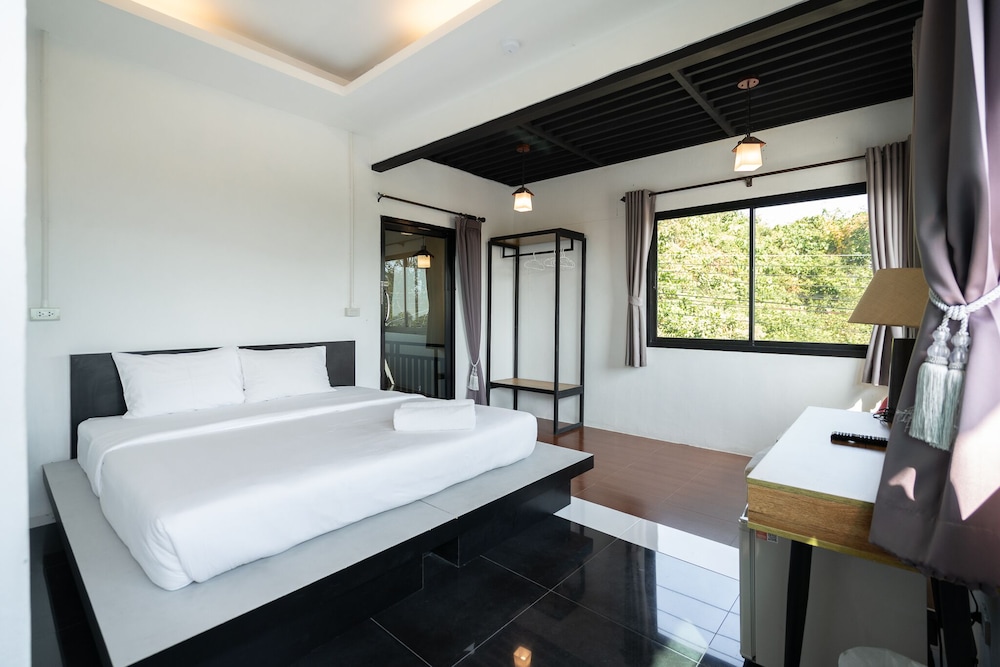 

Milano - Ban Ao Makham - The Loft Panwa Resort