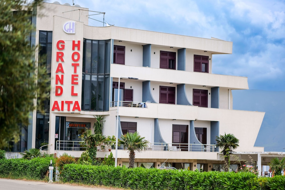 

Milano - Orikum - Grand Hotel Aita