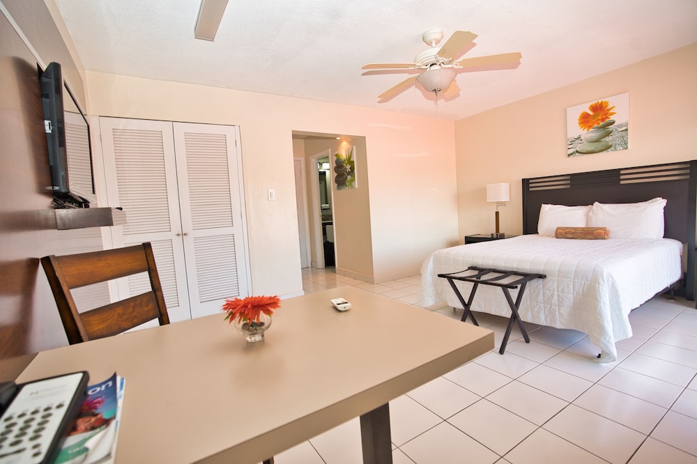 

Roma - Philipsburg - Horizon View Beach Hotel