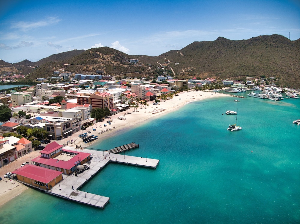 

Bologna - Philipsburg - Horizon View Beach Hotel