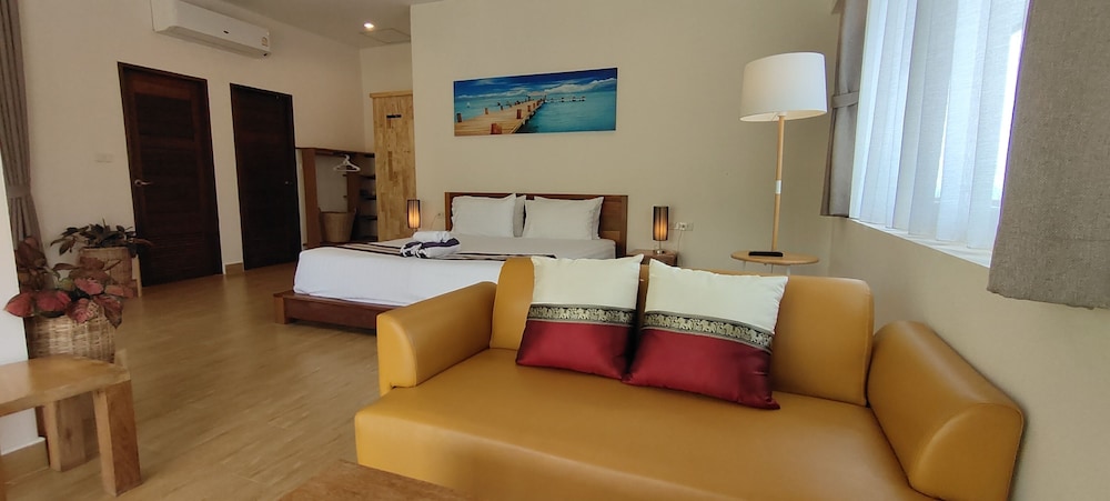 

Bologna - Koh Phangan - Le Grand Bleu Hotel