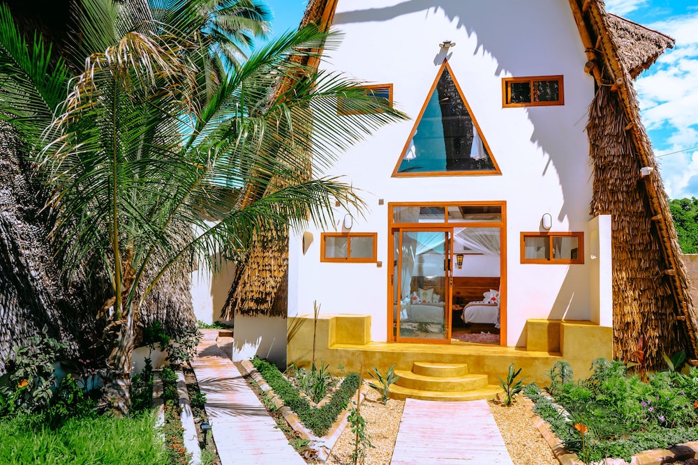 

Lamezia Terme - Matemwe - La Perla Beach Resort, Zanzibar - Your Beachfront Private Haven