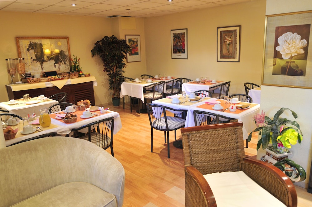 

Roma - Mandelieu La Napoule - Residhotel Les Coralynes