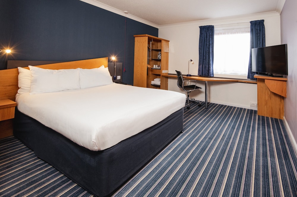 

Bari - Chingford - Holiday Inn Express London Chingford-Nth Circular