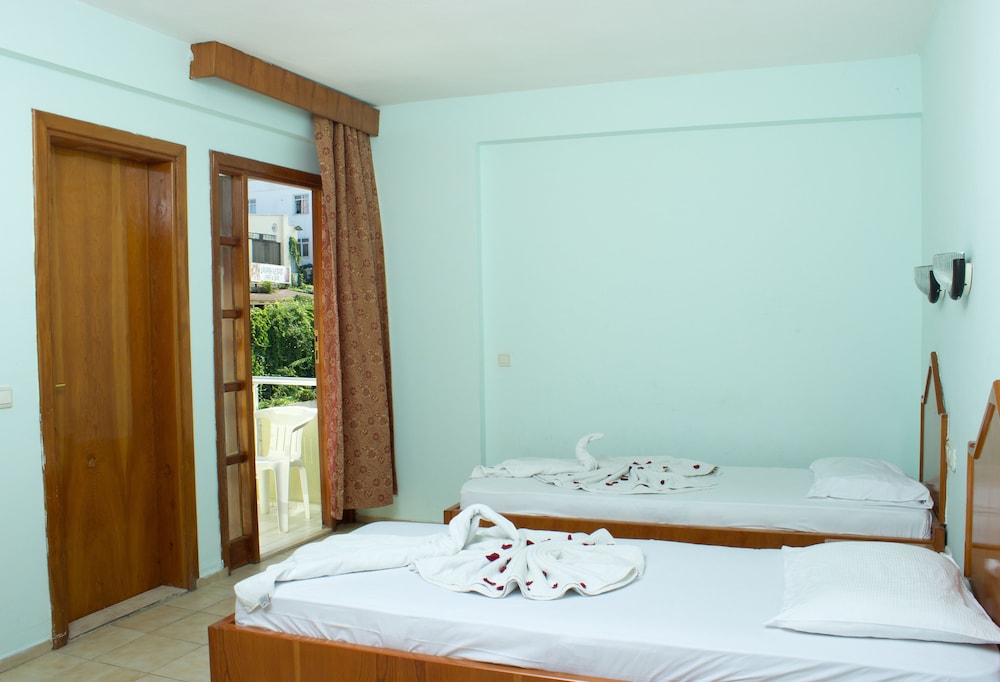 

Milano - Kemer - Ares City Hotel