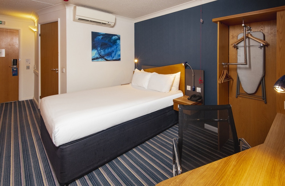 

Milano - Mitcham - Holiday Inn Express London - Wandsworth