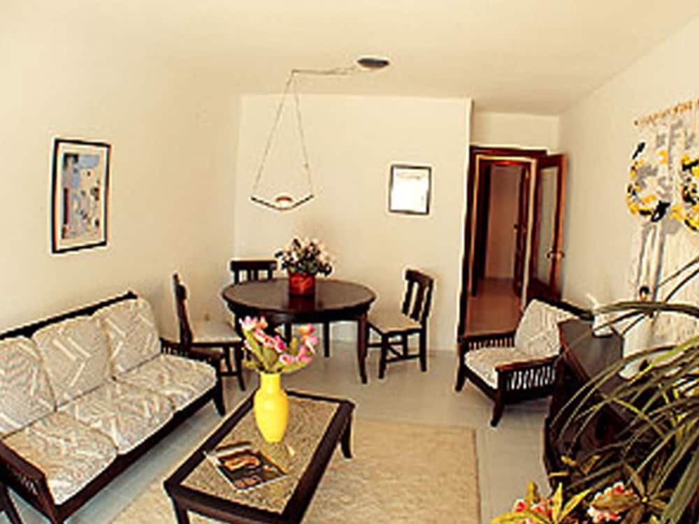 

Milano - Calpe - Apartamentos Esmeralda