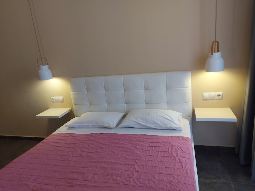 

Roma - Malevizi - The Santo George Beach Resort