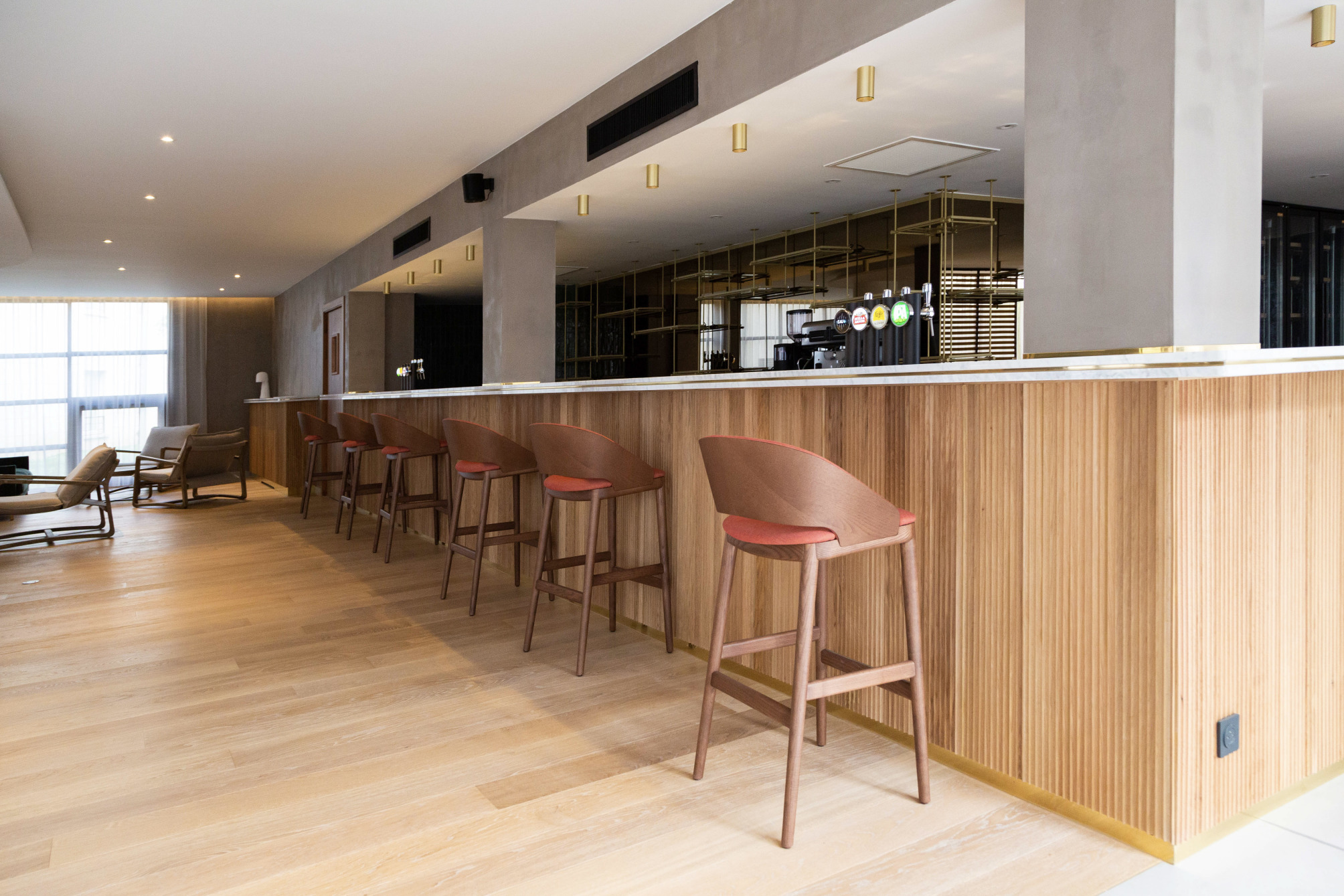 

Milano - Champs-sur-marne - Paxton Paris MLV