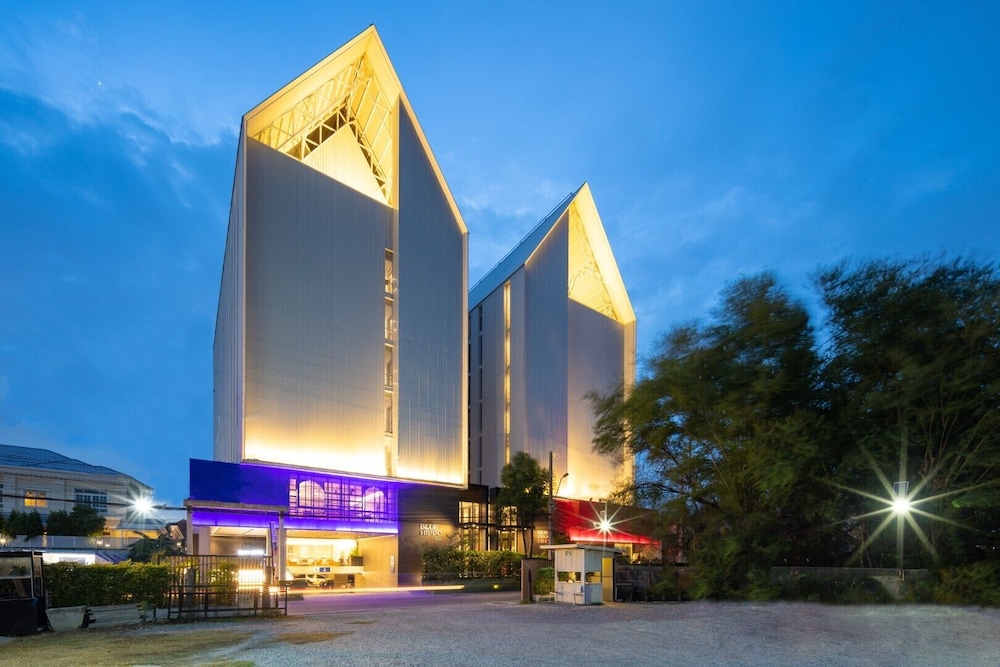 

Milano - Bangna - Blue Hippo Hotel