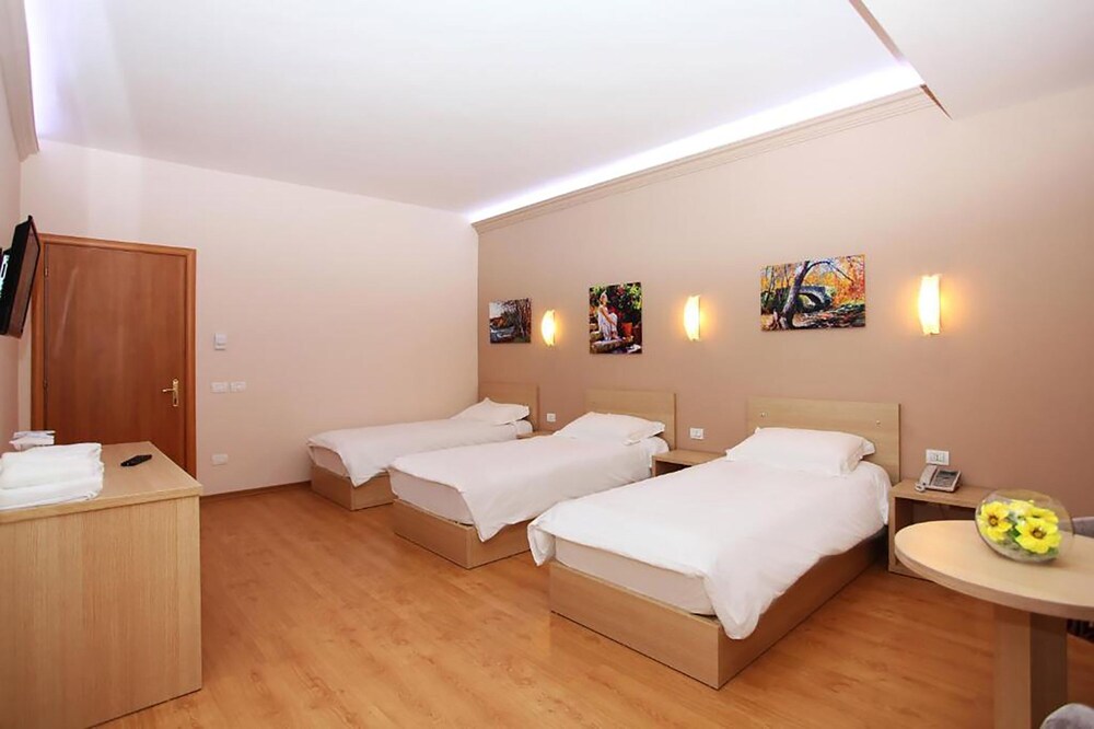 

Roma - Tirana - Hotel Green