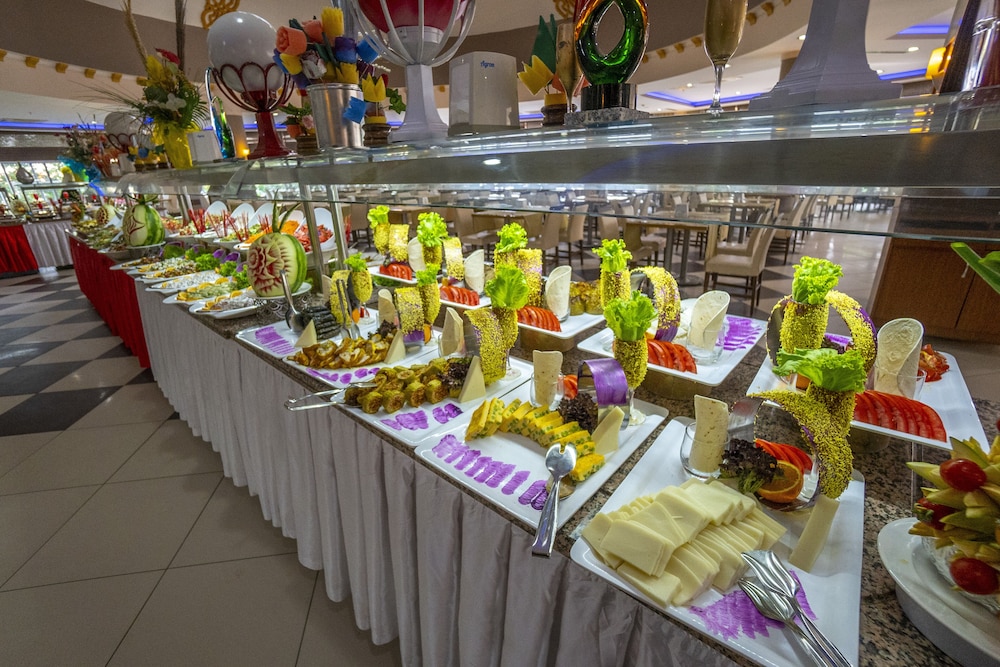 

Roma - Kizilagac - Cenger Beach Resort Spa - All Inclusive
