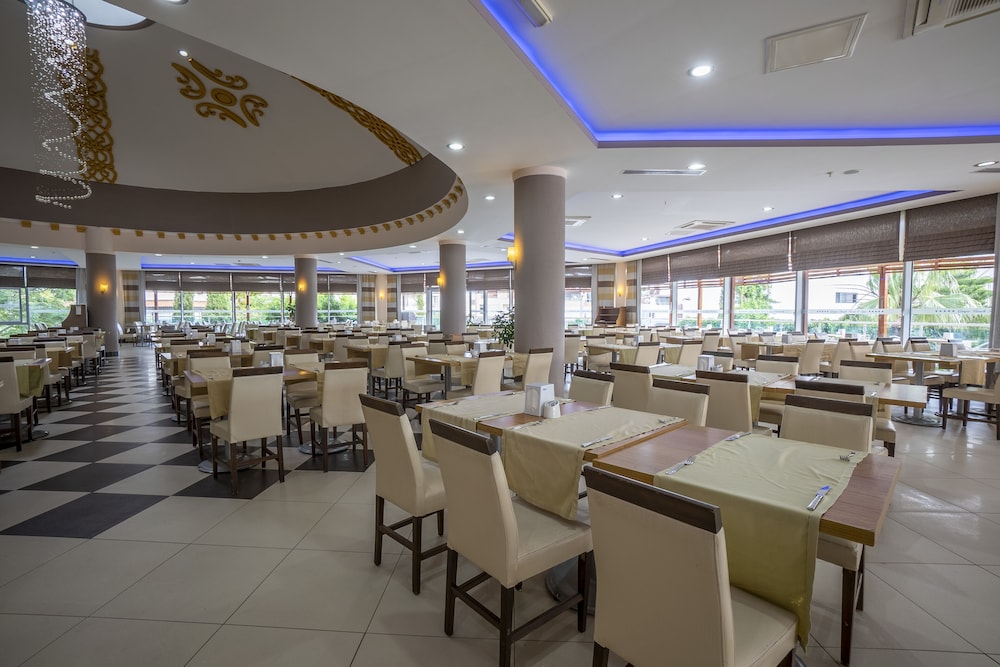 

Trieste - Kizilagac - Çenger Beach Resort Spa - All Inclusive
