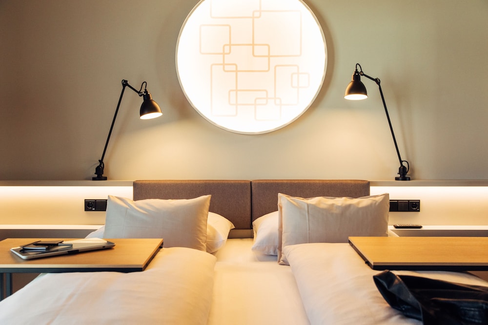 

Milano - Baden, Switzerland - harry's home Zürich-Limmattal