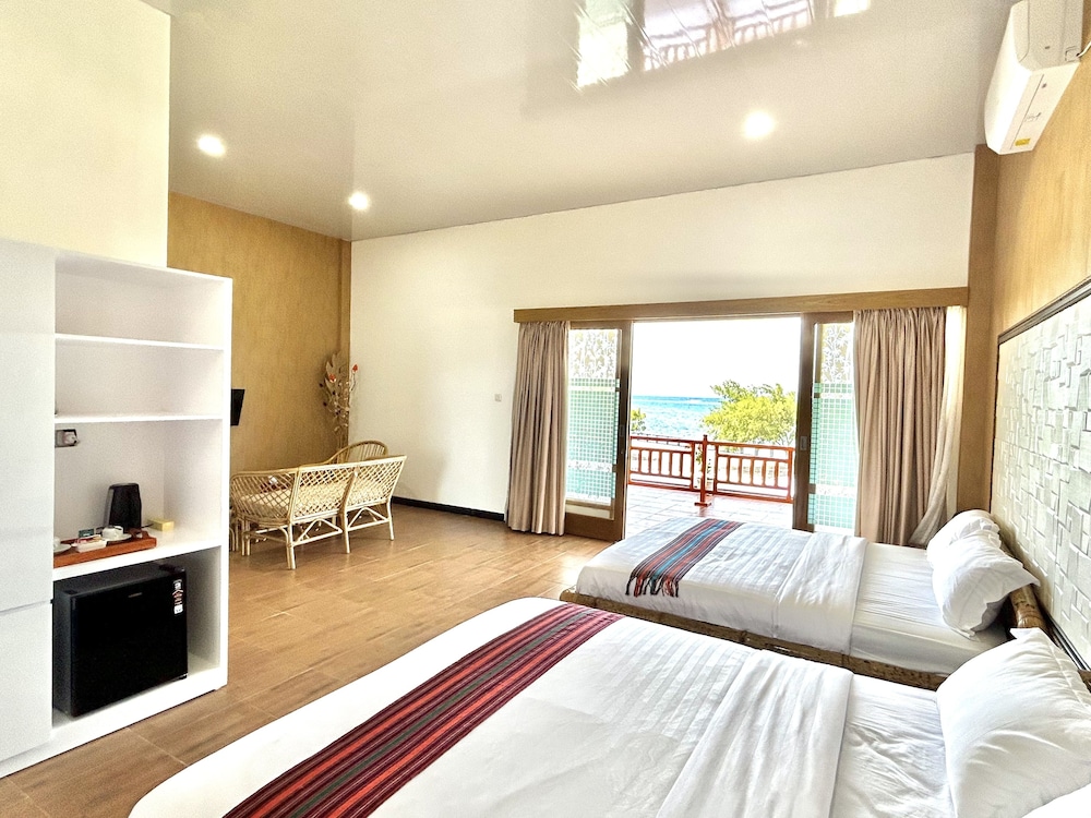 

Roma - Lombok - Bayview Beach Resort East Lombok