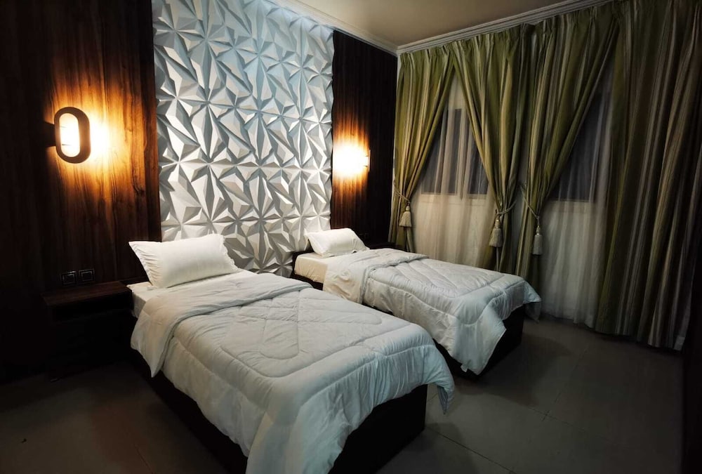 

Venezia - Doha - the continent residence