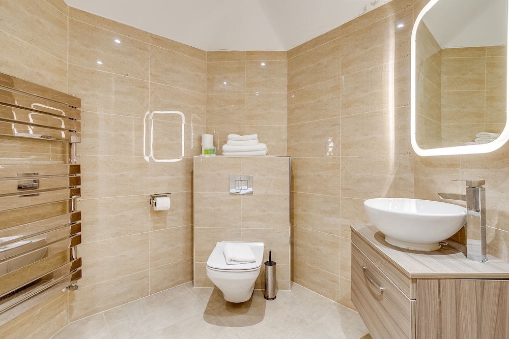 

Catania - Hounslow - London Star Hotel