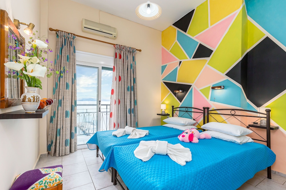 

Brindisi - Moraḯtika - Riviera Seaside Hotel