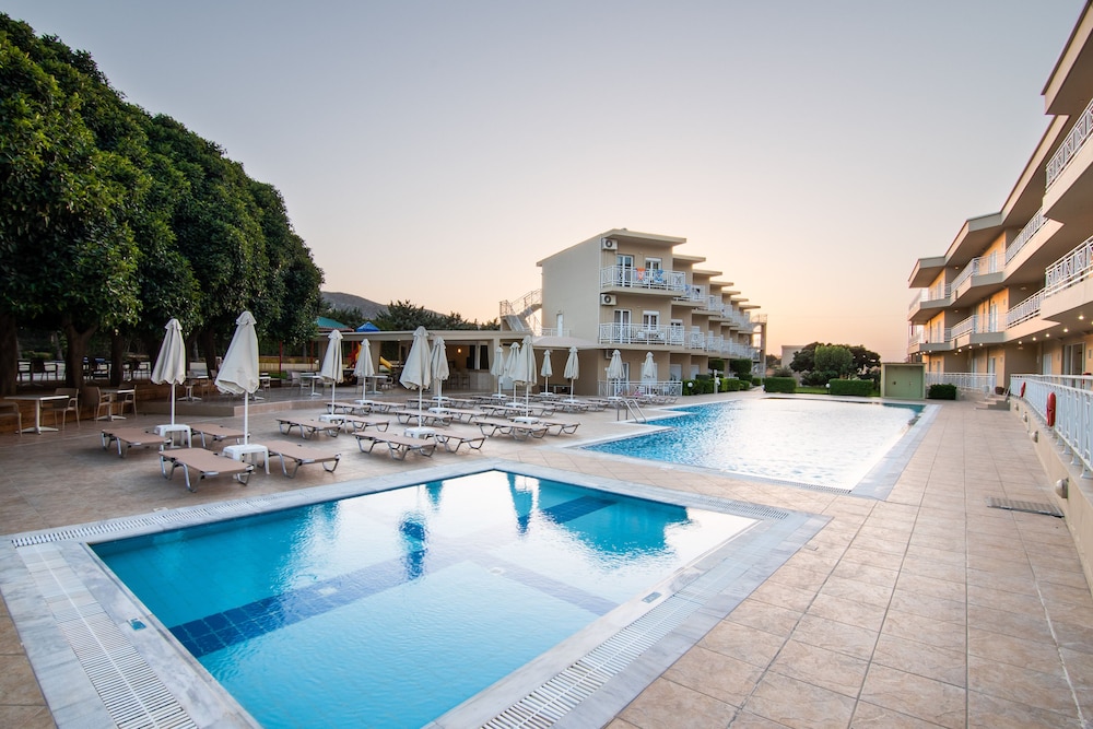 

Rimini - Agia Pelagia - Creta - Chrissy's Paradise