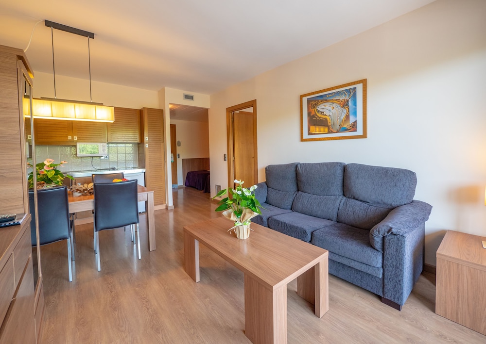 

Bologna - Begur - Aparthotel Golf Beach