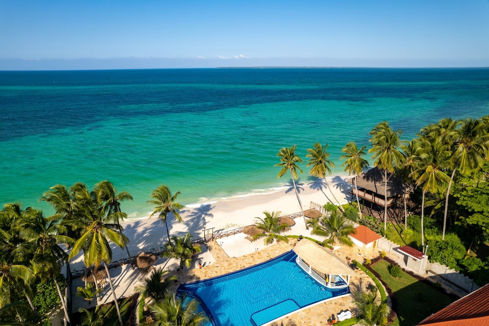 

Verona - Uroa - Sunny Palms Beach Bungalows
