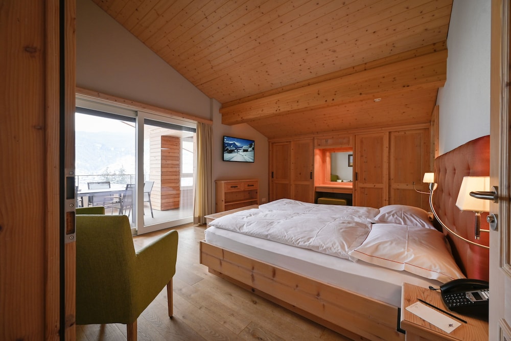 

Bologna - Wengen - Romantik Hotel Schweizerhof